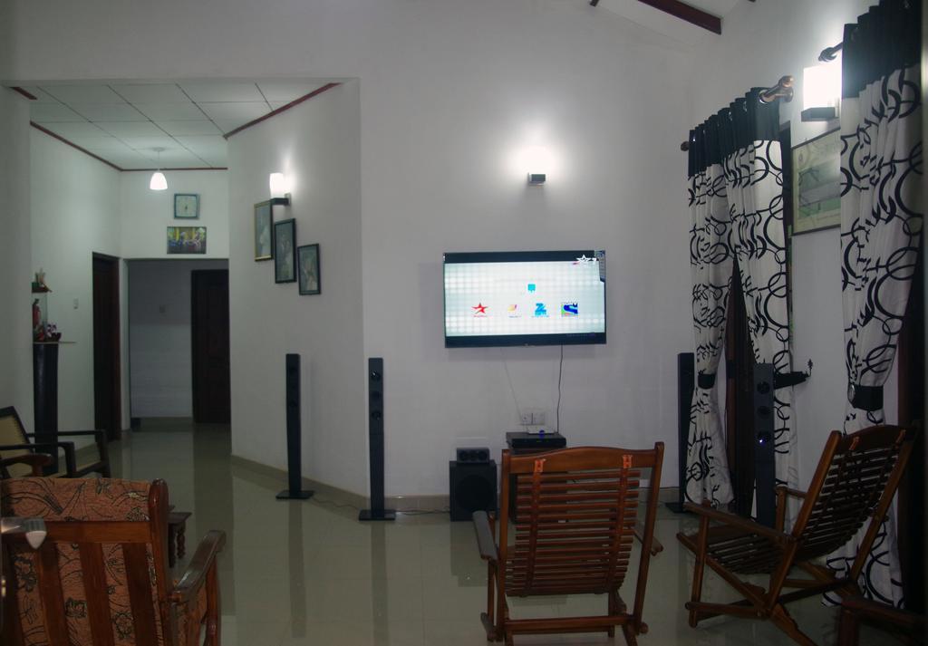 The Hermitage Negombo Kurana Katunayaka Exterior photo